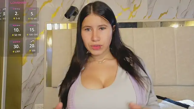 Olivia11  online show from 10, 4, 2026