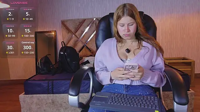 Olivia11  online show from 13, 1, 2026