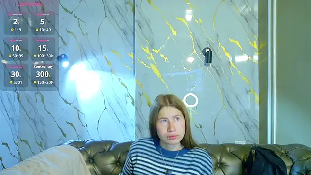 Olivia11  online show from 16, 12, 2025