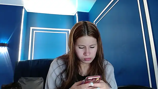 Olivia11  online show from 18, 9, 2025