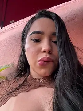 Snapshot of SofiaWildee chatting on 21, 6, 2026 SofiaWildee online show from 21, 6, 2026