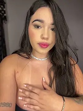 SofiaWildee online show from 7, 4, 2026