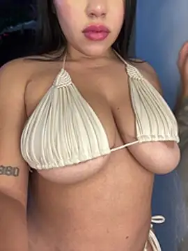 Snapshot of SofiaWildee chatting on 13, 2, 2026 SofiaWildee online show from 13, 2, 2026