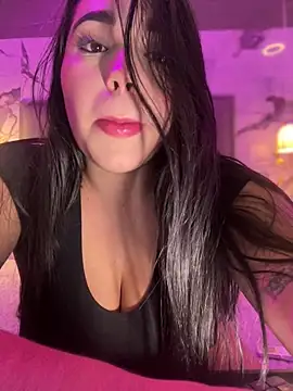 SofiaWildee online show from 17, 12, 2025