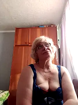 52MiaLove02 online show from 24, 6, 2026