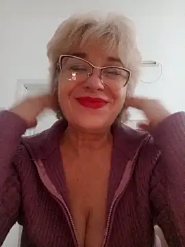 52MiaLove02 online show from 17, 11, 2025