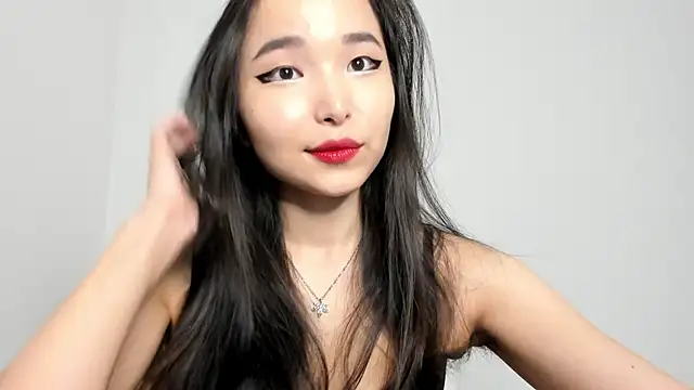 Soyun Mia online show from 18, 12, 2025