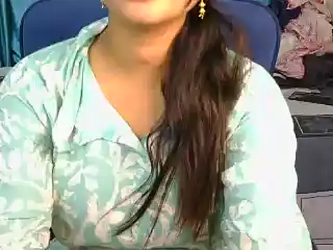 priya-kumari22 online show from 27, 9, 2025