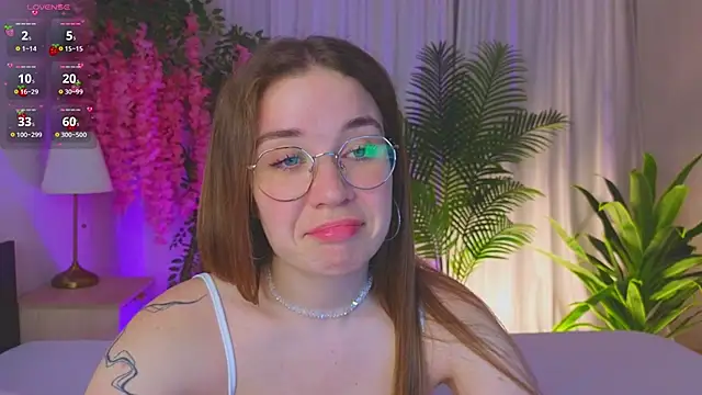 Snapshot of KarenGibbs chatting on 11, 6, 2026 KarenGibbs online show from 11, 6, 2026