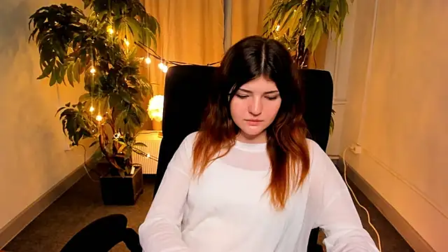 KristinMartin online show from 11, 11, 2025