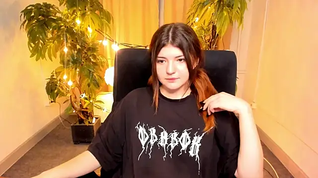 KristinMartin online show from 12, 11, 2025