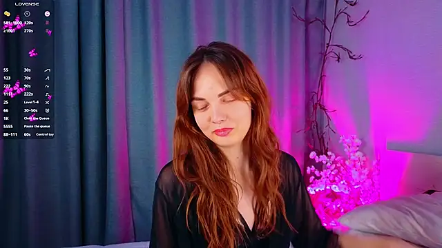 LisaDrake online show from 13, 10, 2025