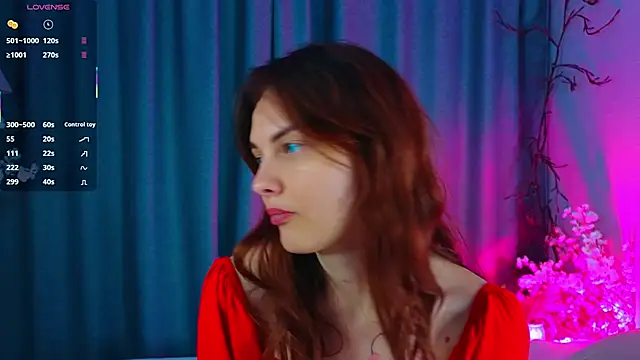 LisaDrake online show from 3, 10, 2025