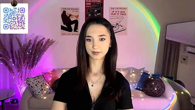 Snapshot of LinaMour chatting on 17, 7, 2026 LinaMour online show from 17, 7, 2026