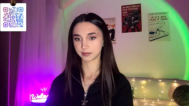 LinaMour online show from 6, 3, 2026