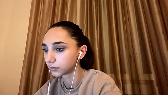 LinaMour online show from 26, 9, 2025