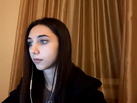 LinaMour online show from 21, 9, 2025