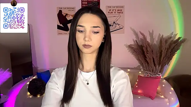 Snapshot of LinaMour chatting on 28, 6, 2026 LinaMour online show from 28, 6, 2026