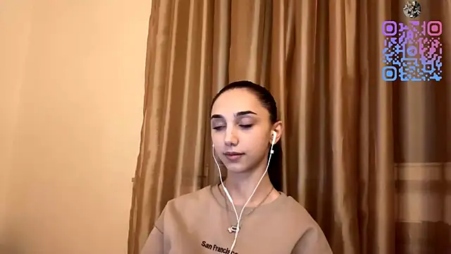 LinaMour online show from 17, 10, 2025