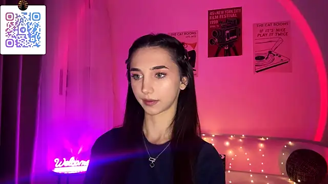 LinaMour online show from 9, 3, 2026