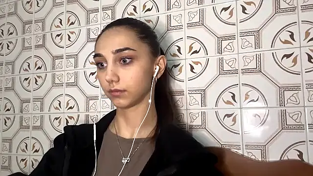 LinaMour online show from 16, 11, 2025