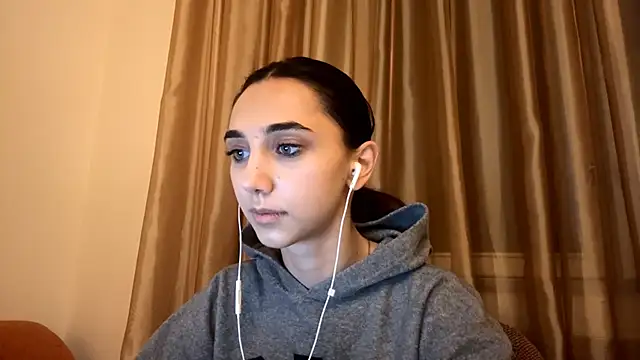 LinaMour online show from 25, 9, 2025