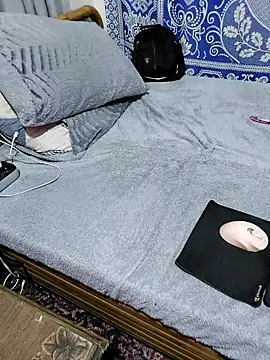 yazinyazin1 online show from 5, 3, 2026