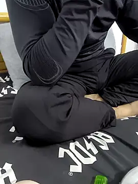 yazinyazin1 online show from 27, 11, 2025