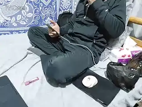 yazinyazin1 online show from 7, 2, 2026