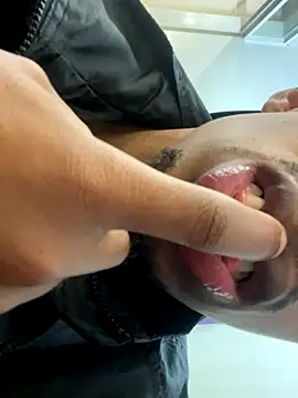 Snapshot of fitsexyman chatting on 24, 10, 2025 fitsexyman online show from 24, 10, 2025