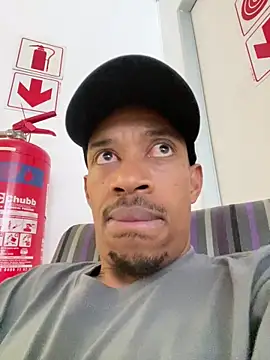 Snapshot of fitsexyman chatting on 29, 10, 2025 fitsexyman online show from 29, 10, 2025