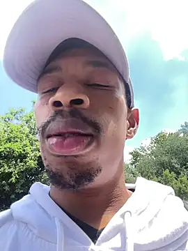 Snapshot of fitsexyman chatting on 21, 10, 2025 fitsexyman online show from 21, 10, 2025