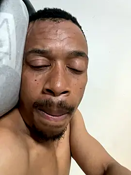 Snapshot of fitsexyman chatting on 23, 11, 2025 fitsexyman online show from 23, 11, 2025