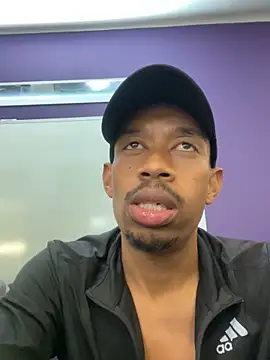 Snapshot of fitsexyman chatting on 21, 11, 2025 fitsexyman online show from 21, 11, 2025