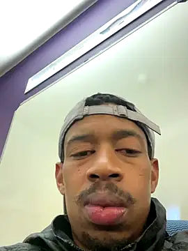 Snapshot of fitsexyman chatting on 17, 9, 2025 fitsexyman online show from 17, 9, 2025