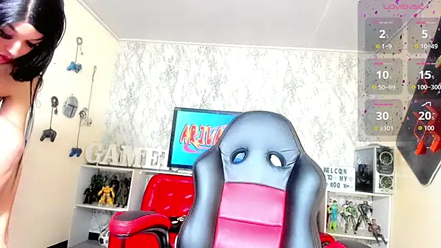 Candy Walker  online show from 24, 10, 2025