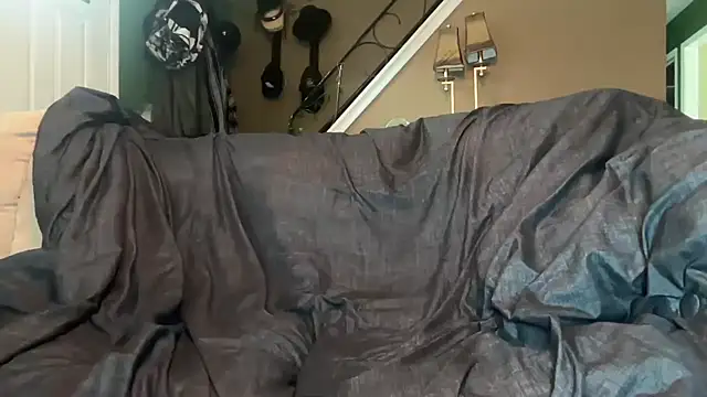 Trippie hippies1313 online show from 17, 9, 2025