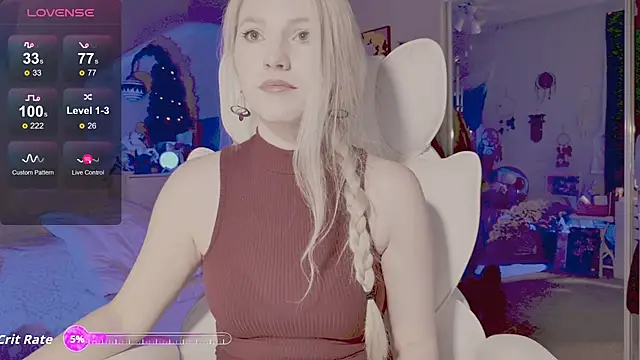 Snapshot of Talulaa chatting on 24, 11, 2025 Talulaa online show from 24, 11, 2025