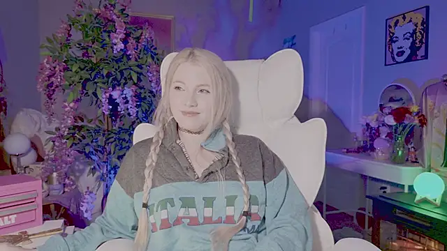 Snapshot of Talulaa chatting on 13, 7, 2026 Talulaa online show from 13, 7, 2026