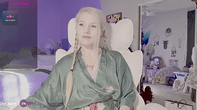 Snapshot of Talulaa chatting on 19, 10, 2025 Talulaa online show from 19, 10, 2025