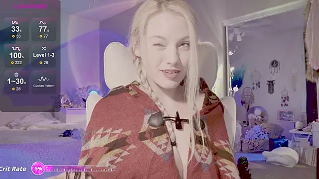 Snapshot of Talulaa chatting on 7, 11, 2025 Talulaa online show from 7, 11, 2025