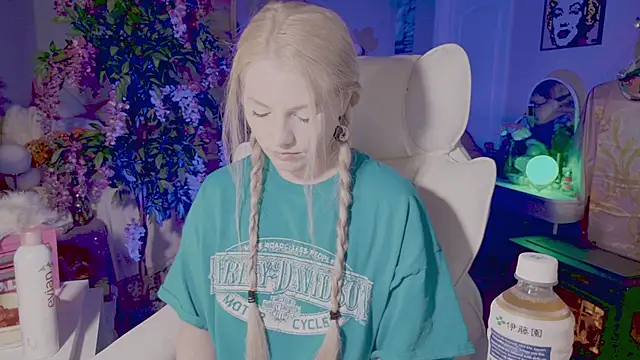 Snapshot of Talulaa chatting on 25, 6, 2026 Talulaa online show from 25, 6, 2026