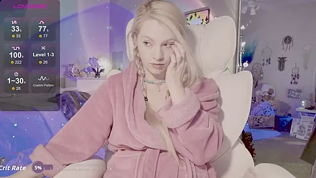 Snapshot of Talulaa chatting on 10, 11, 2025 Talulaa online show from 10, 11, 2025