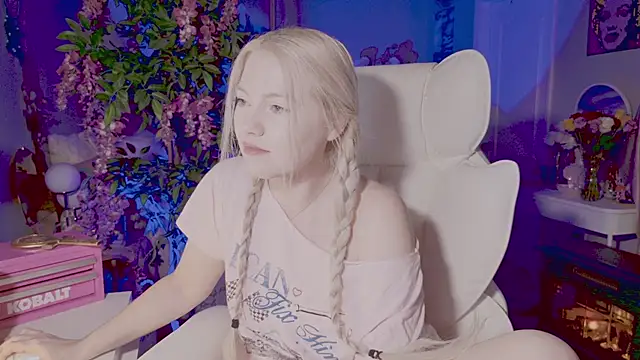 Snapshot of Talulaa chatting on 9, 7, 2026 Talulaa online show from 9, 7, 2026