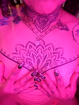 puticaaa online show from 13, 9, 2025