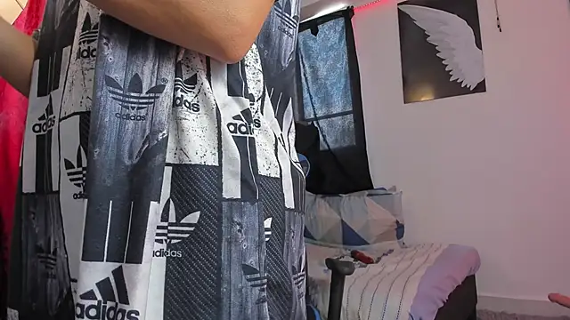 agatha walter  online show from 5, 10, 2025