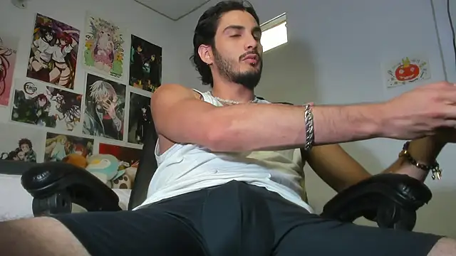 LovexJuxn  online show from 10, 11, 2025