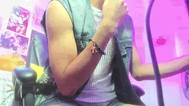 LovexJuxn  online show from 30, 10, 2025