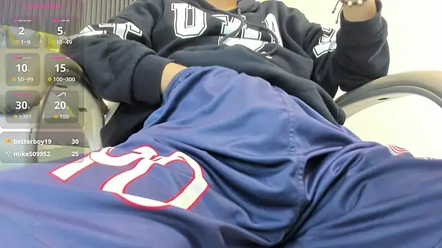 SantiagoRusso18 online show from 17, 11, 2025