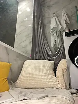 Kitty Kisss online show from 18, 2, 2026